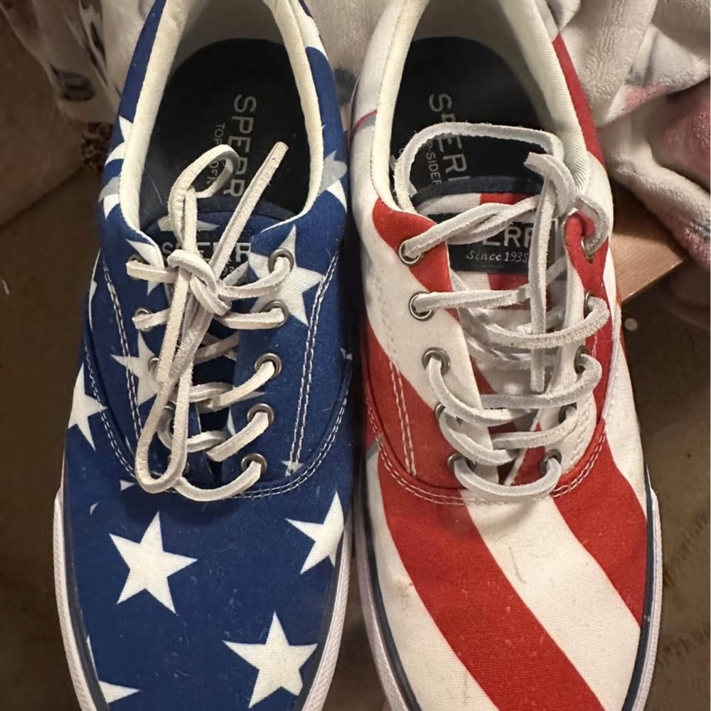 Men’s Sperry Stars and Stripes Sneakers sz 9.5
